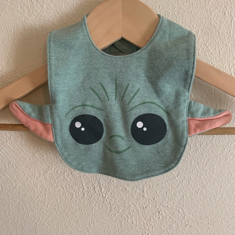 Star Wars Baby Yoda Bib - Green and Pink